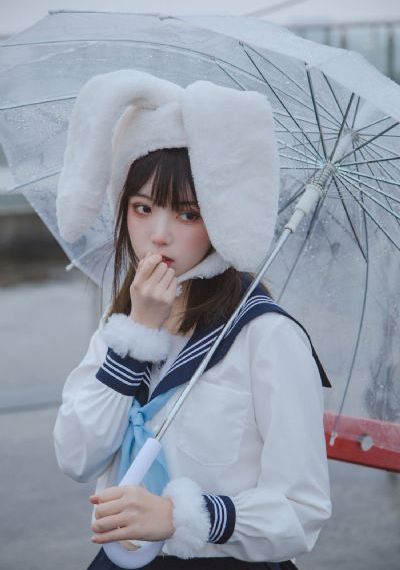 二女一杯原版在线观看_DVD高清完整版播放